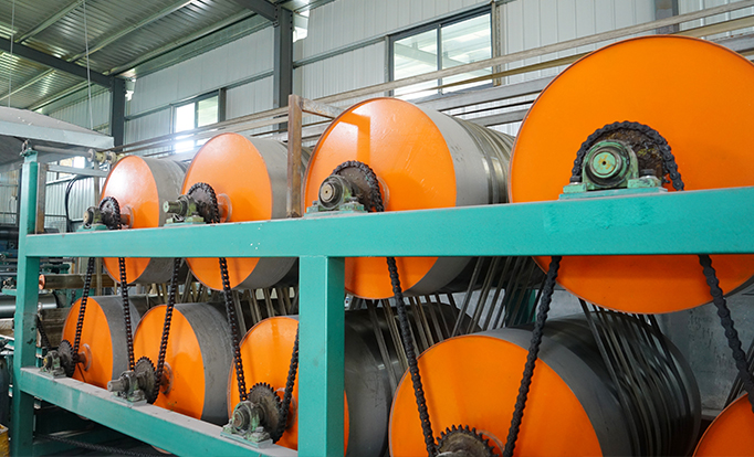 Suitable for outdoor and underwater operations.